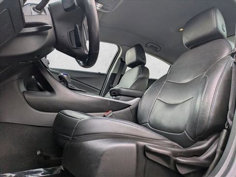 Used 2018 Chevrolet Volt LT w/ LT Driver Confidence Package image 14