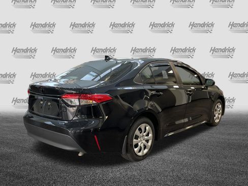 Used 2025 Toyota Corolla LE FWD image 10