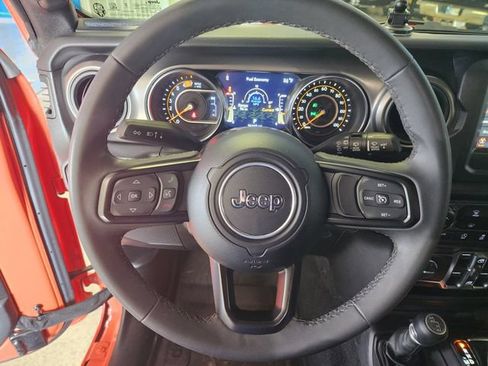 Used 2023 Jeep Wrangler Unlimited Sport AWD/4WD image 19