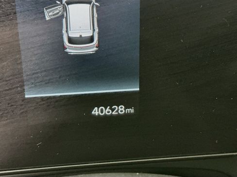 Used 2025 Hyundai Kona SEL FWD image 19