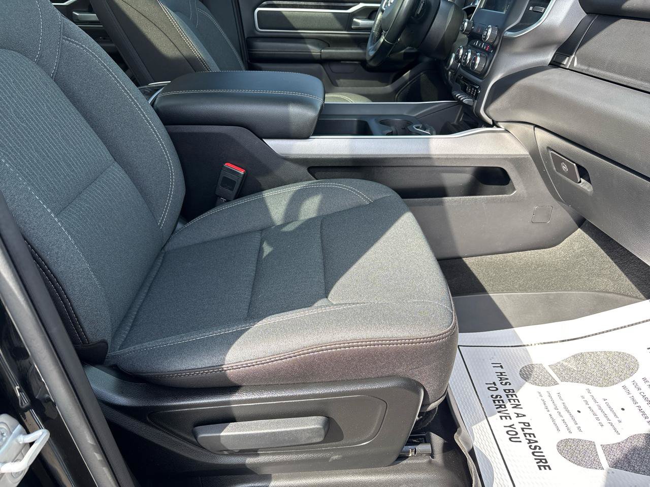 Used 2023 RAM 1500 Big Horn AWD/4WD image 34