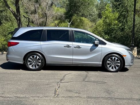 Used 2022 Honda Odyssey EX-L image 4