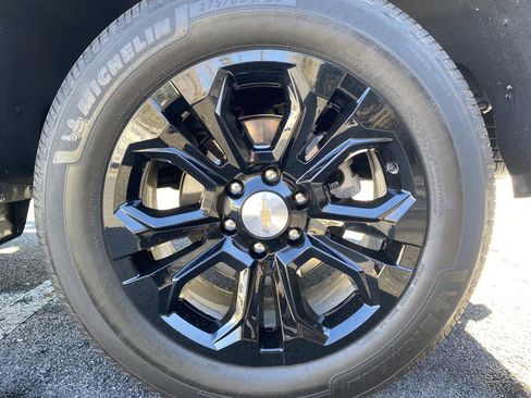 Used 2024 Chevrolet Silverado 1500 LTZ w/ Technology Package image 47