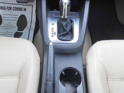 Used 2014 Volkswagen Jetta SE image 14