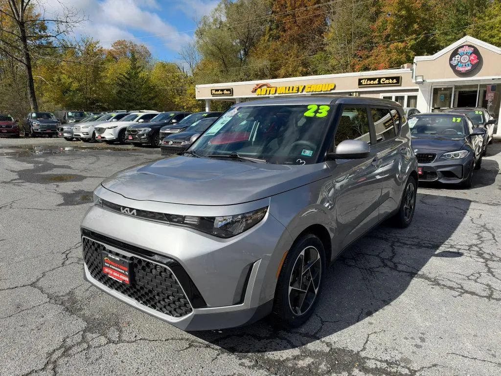 Used 2023 Kia Soul EX FWD image 4