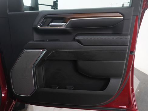 Used 2024 GMC Sierra 3500 Denali w/ Denali Reserve Package image 13