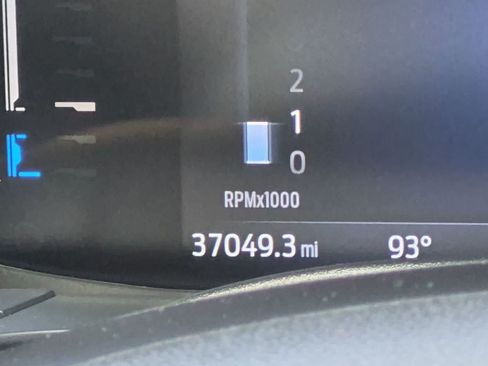 Used 2025 Ford Escape ST-Line FWD image 12