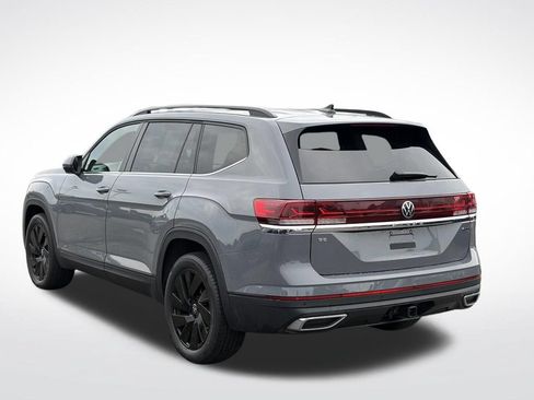 Used 2025 Volkswagen Atlas SE AWD/4WD image 6