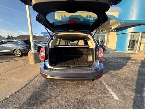 Used 2015 Subaru Forester 2.5i Limited AWD/4WD image 16
