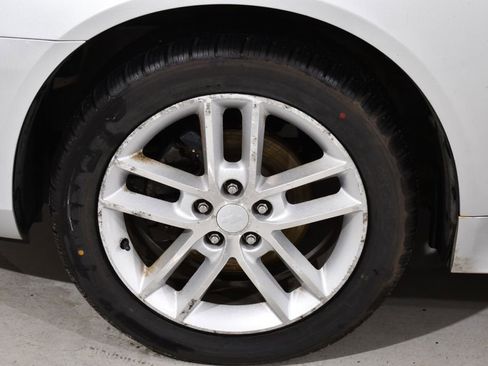 Used 2012 Chevrolet Impala LTZ FWD image 23