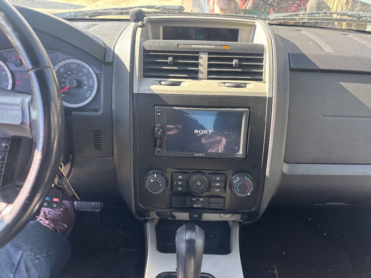 Used 2011 Ford Escape XLT FWD image 11