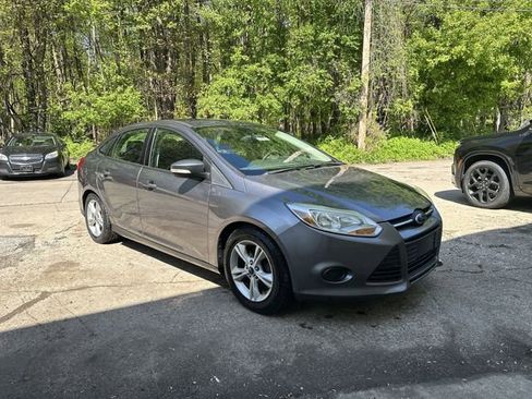 Used 2014 Ford Focus SE FWD image 11
