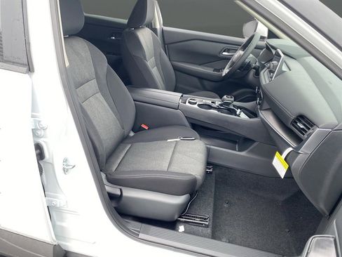 New 2026 Nissan Rogue SV w/ Cold Weather Package image 30