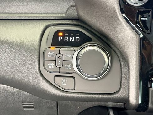 New 2026 RAM 1500 Big Horn AWD/4WD image 16