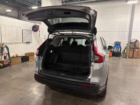 Used 2025 Honda CR-V EX image 13