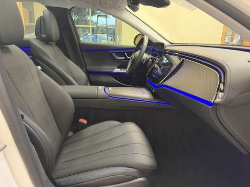 Used 2025 Mercedes-Benz E 350 Sedan w/ Winter Package image 13