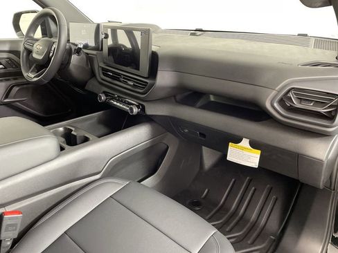 New 2024 Chevrolet Silverado EV W/T image 28