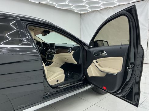 Used 2015 Mercedes-Benz GLA 250 w/ Premium Package image 17
