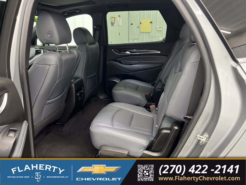 Used 2023 Buick Enclave Essence w/ Experience Buick Package AWD/4WD image 11