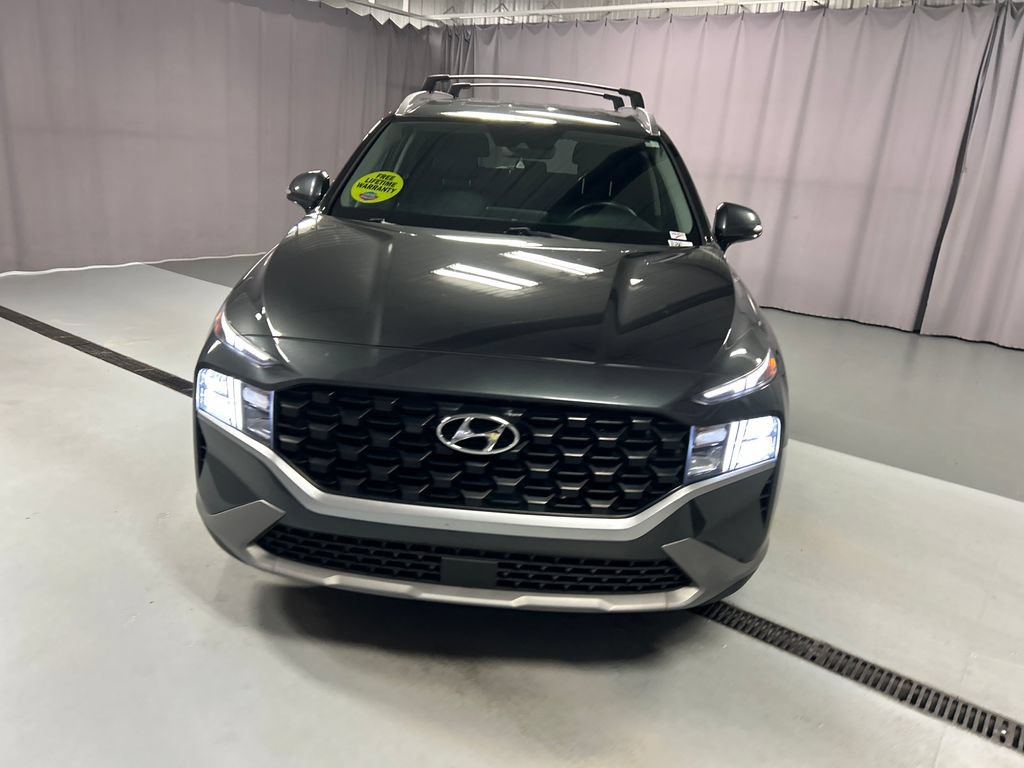 Used 2023 Hyundai Santa Fe SEL FWD image 2