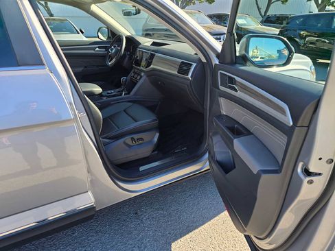 Used 2022 Volkswagen Atlas SEL image 10