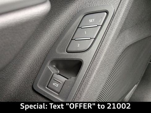 Used 2025 Audi Q3 2.0T Premium w/ Convenience Package image 34