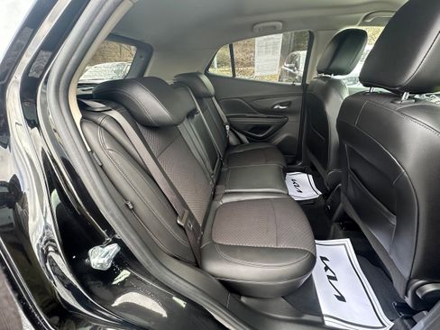 Used 2022 Buick Encore Preferred w/ Safety Package image 15