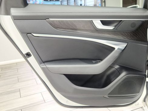 Used 2023 Audi A6 2.0T Premium w/ Convenience Package image 12