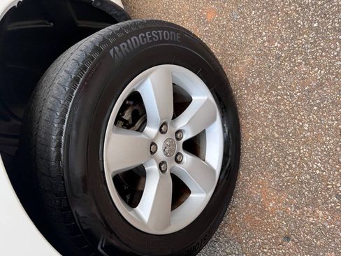 Used 2019 RAM 1500 Big Horn RWD image 8