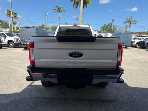 Used 2017 Ford F350 XL w/ Power Equipment Group AWD/4WD image 4