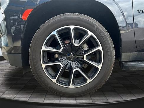 Used 2022 Chevrolet Tahoe RST w/ Sport Performance Package AWD/4WD image 33