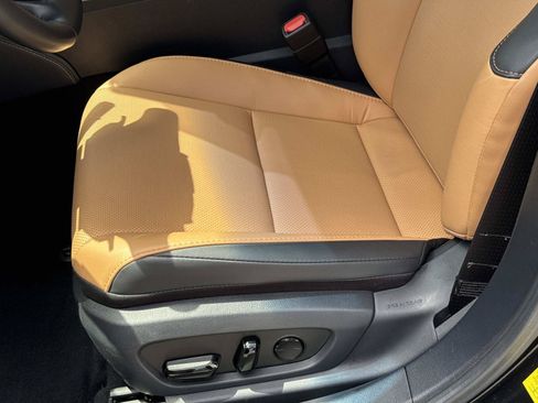 Certified 2025 Lexus ES 350 w/ Premium Package FWD image 12
