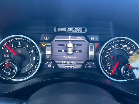 Used 2019 RAM 1500 Sport w/ Leather & Sound Group AWD/4WD image 21