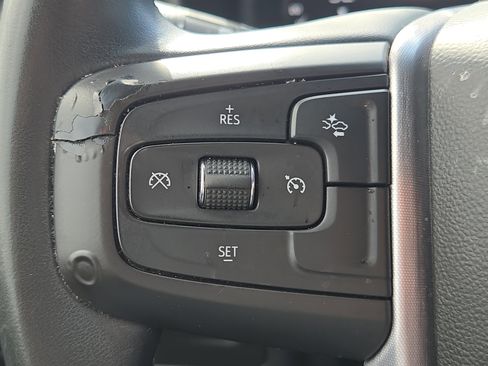 Used 2023 GMC Yukon SLT image 27