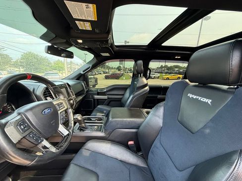 Used 2019 Ford F150 Raptor w/ Equipment Group 802A Luxury AWD/4WD image 13