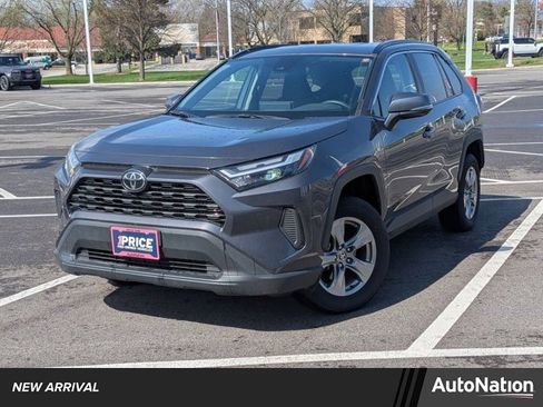 Used 2025 Toyota RAV4 XLE image 1
