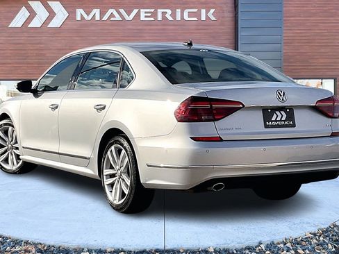 Used 2017 Volkswagen Passat 1.8T SEL Premium image 4