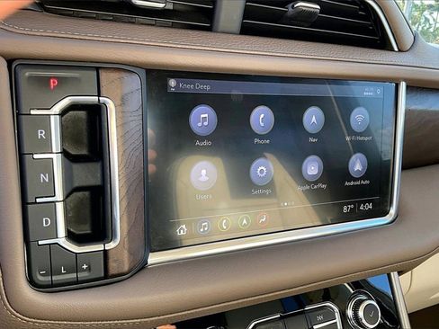 Used 2021 GMC Yukon Denali w/ Denali Premium Package image 27