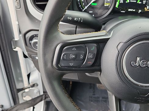Used 2024 Jeep Wrangler Unlimited AWD/4WD image 16