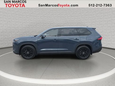 Certified 2024 Toyota Grand Highlander XLE image 8