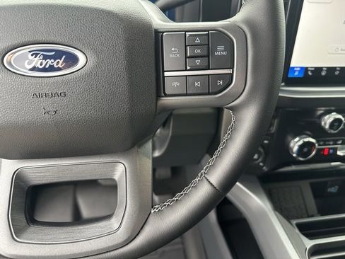 Used 2026 Ford F250 Lariat w/ FX4 Off-Road Package image 6