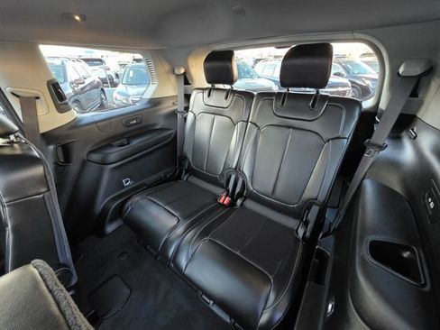 Used 2021 Jeep Grand Cherokee L Limited w/ Luxury Tech Group II image 18