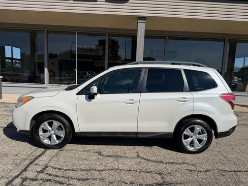 Used 2015 Subaru Forester 2.5i Premium w/ All-Weather Package AWD/4WD image 2
