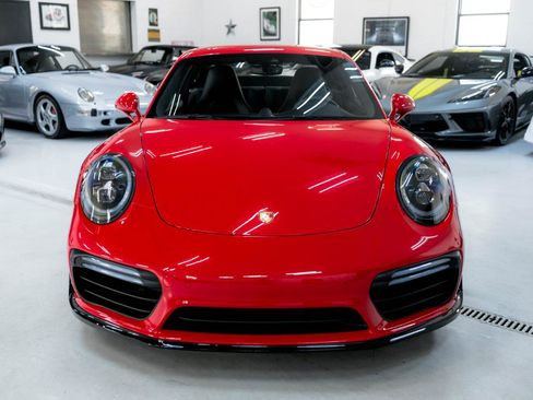 Used 2019 Porsche 911 Turbo S image 4