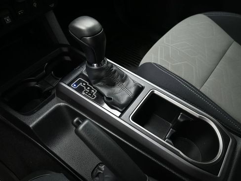 Used 2023 Toyota Tacoma TRD Off-Road image 17