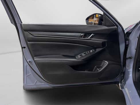 Used 2022 Honda Accord Sport image 15