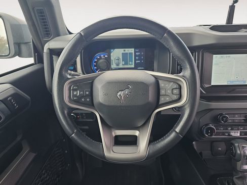 Used 2022 Ford Bronco Black Diamond image 11