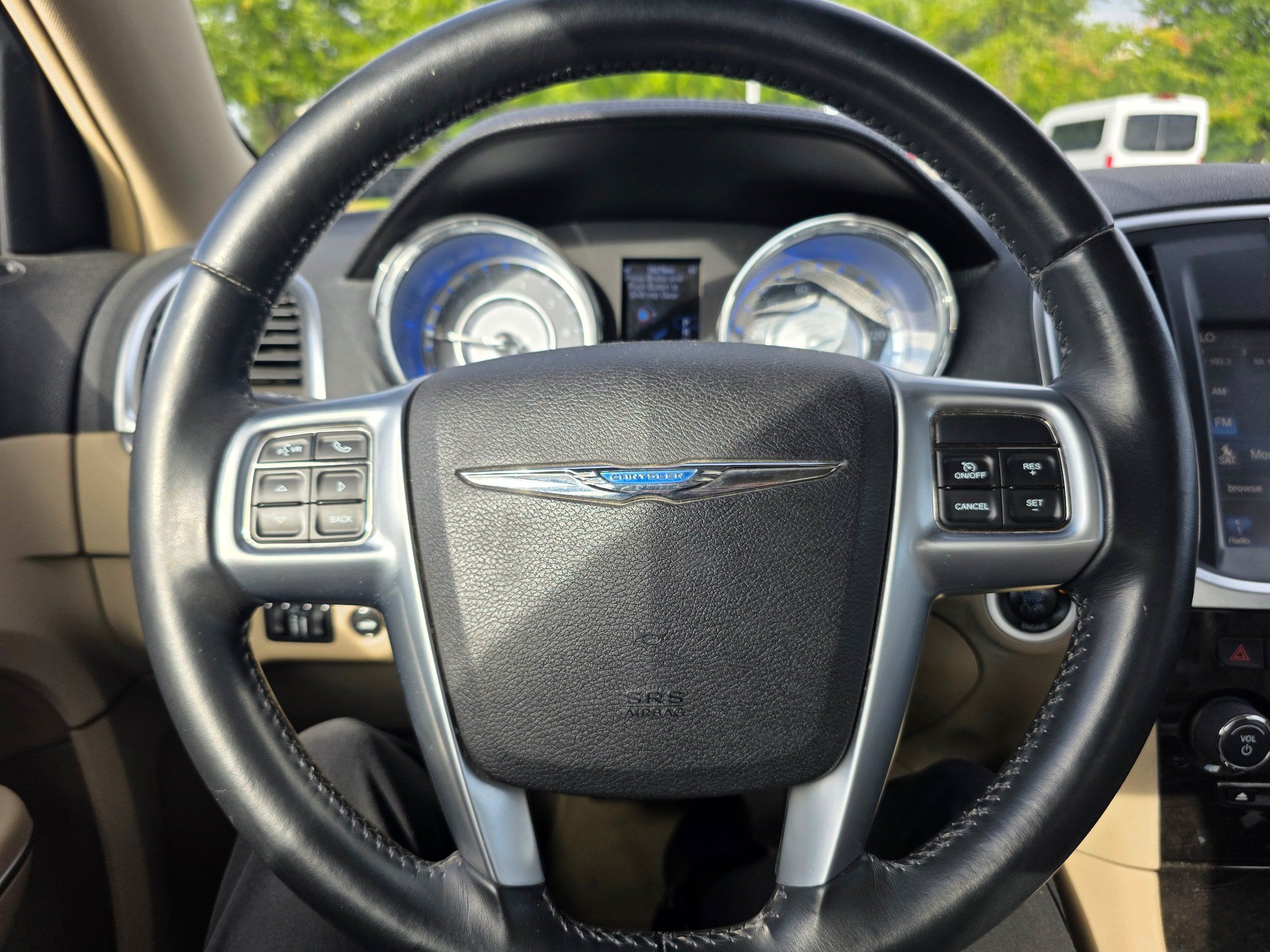 Used 2013 Chrysler 300 AWD w/ Driver Convenience Group image 12