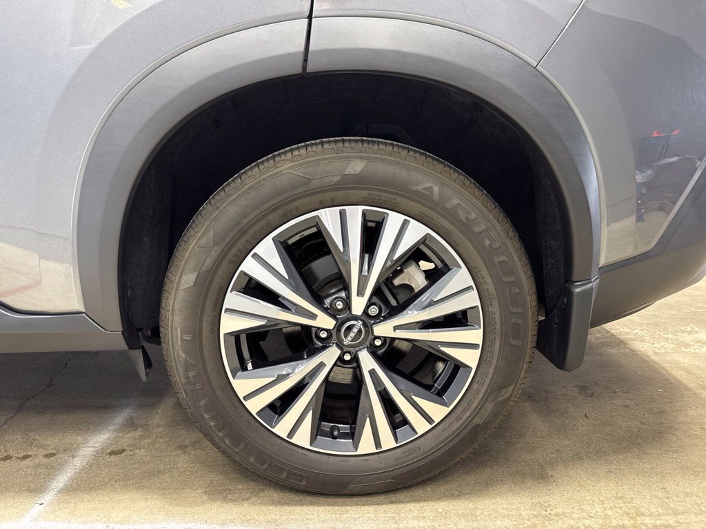Used 2023 Nissan Rogue SV w/ SV Premium B Package FWD image 29