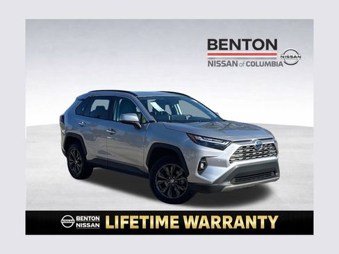 Used 2023 Toyota RAV4 Limited image 1